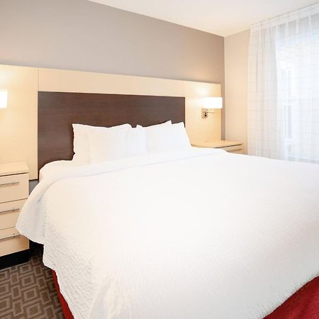 Towneplace Suites Rochester Bagian luar foto