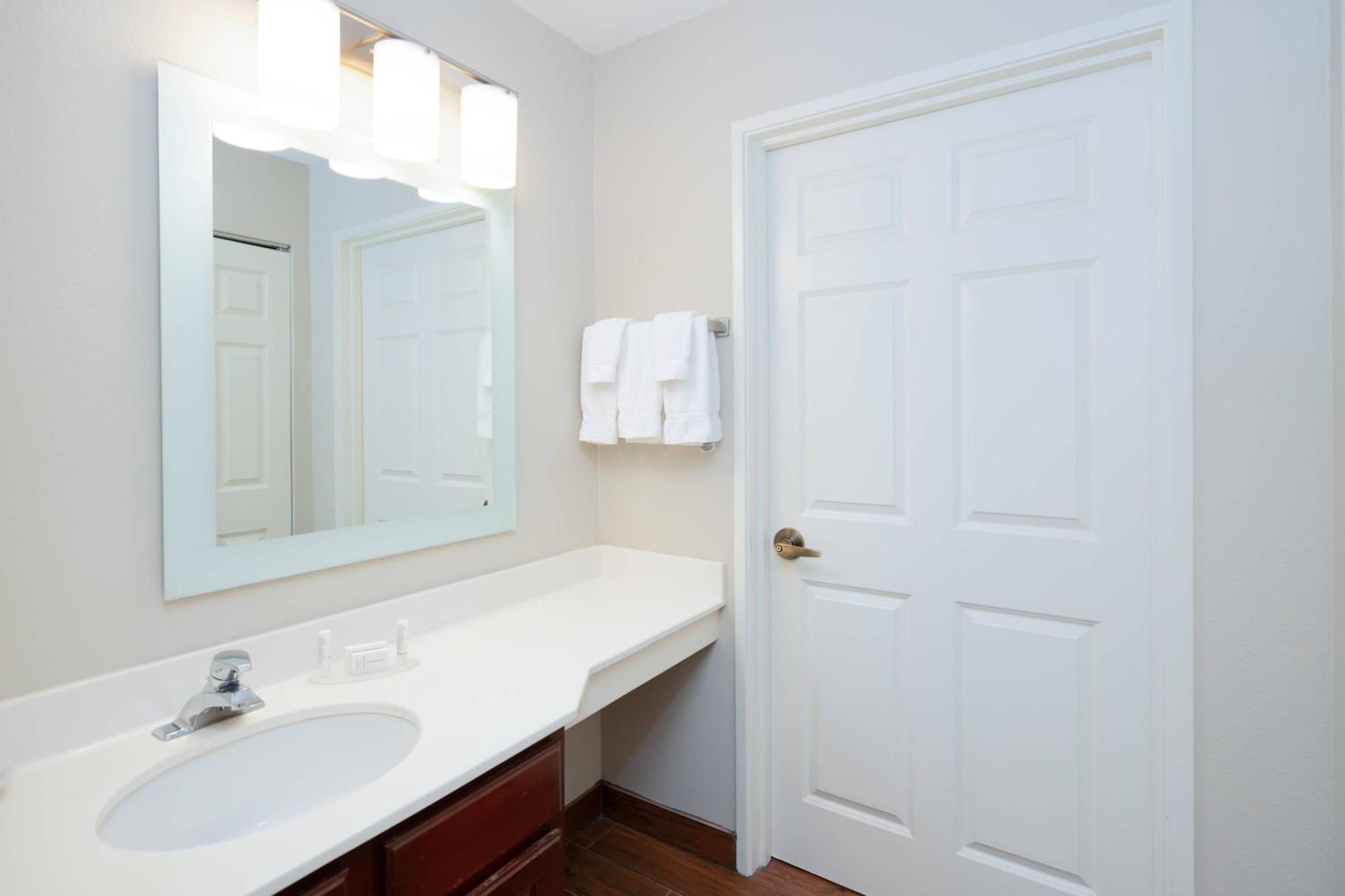 Towneplace Suites Rochester Bagian luar foto