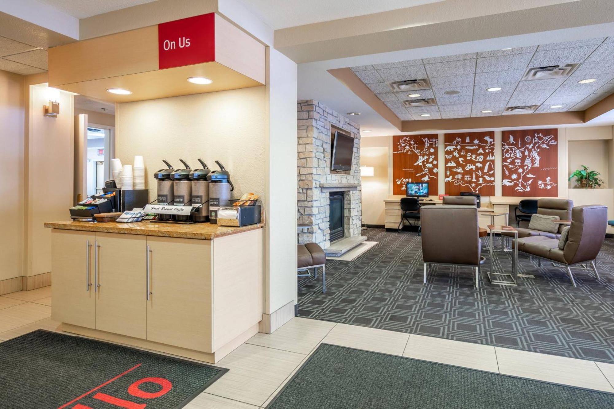 Towneplace Suites Rochester Bagian luar foto