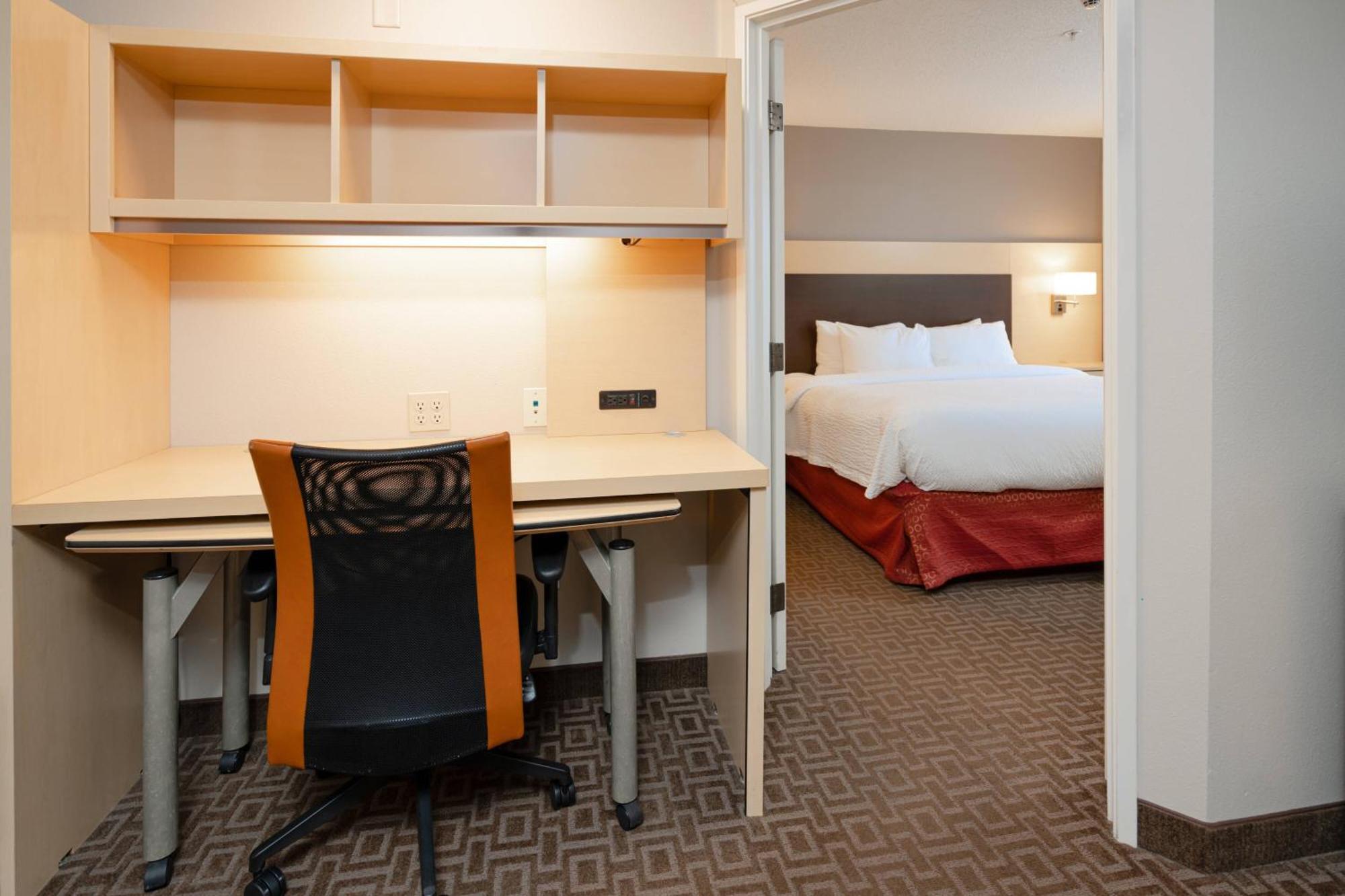Towneplace Suites Rochester Bagian luar foto