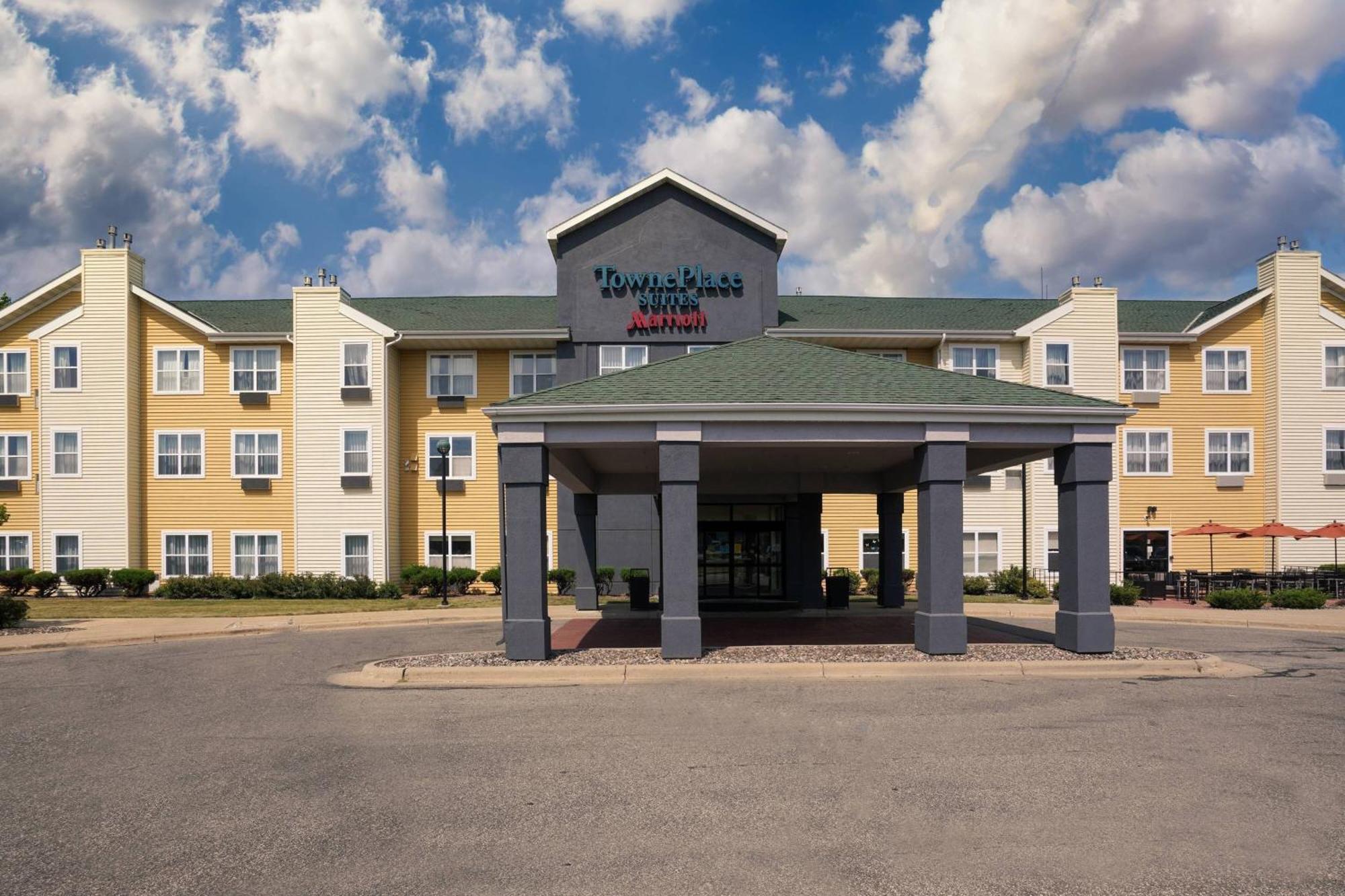 Towneplace Suites Rochester Bagian luar foto