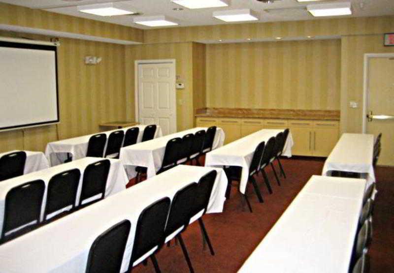 Towneplace Suites Rochester Bagian luar foto