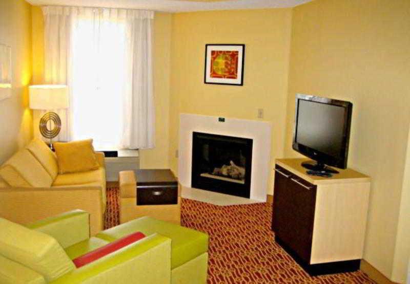 Towneplace Suites Rochester Bagian luar foto