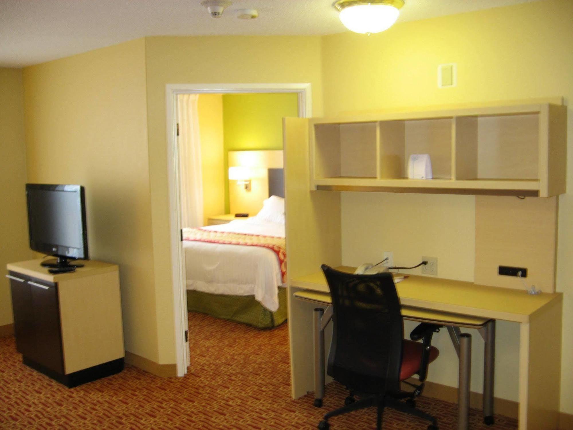 Towneplace Suites Rochester Bagian luar foto